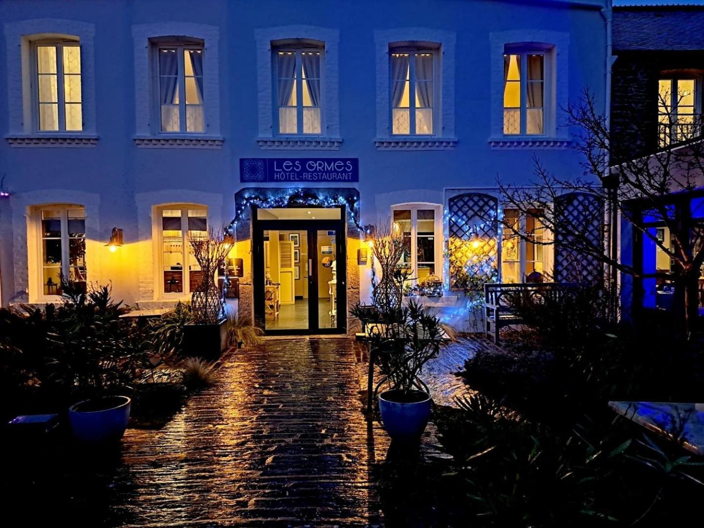 Hotel Traiteur Les Ormes, The Originals Relais Barneville-Carteret Ngoại thất bức ảnh