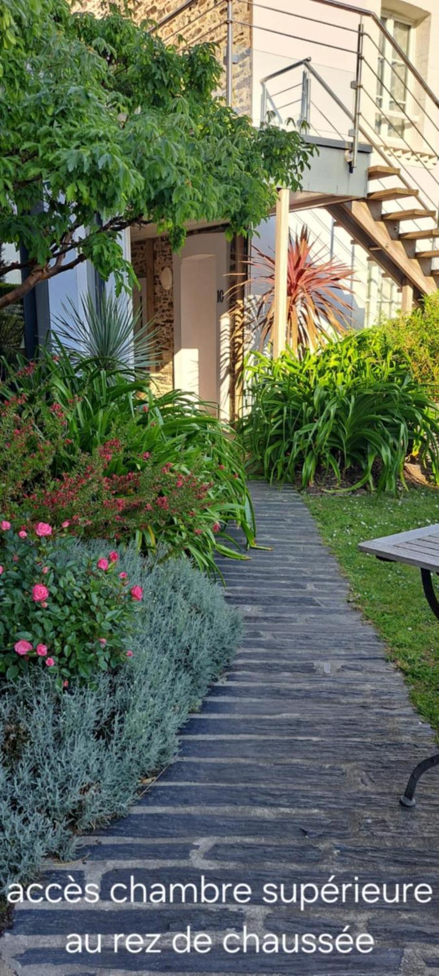 Hotel Traiteur Les Ormes, The Originals Relais Barneville-Carteret Ngoại thất bức ảnh